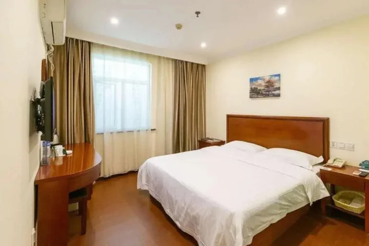 Тайчжоу: GreenTree Inn Jiangsu Taizhou XingHua Middle Yingwu Road Express Hotel
