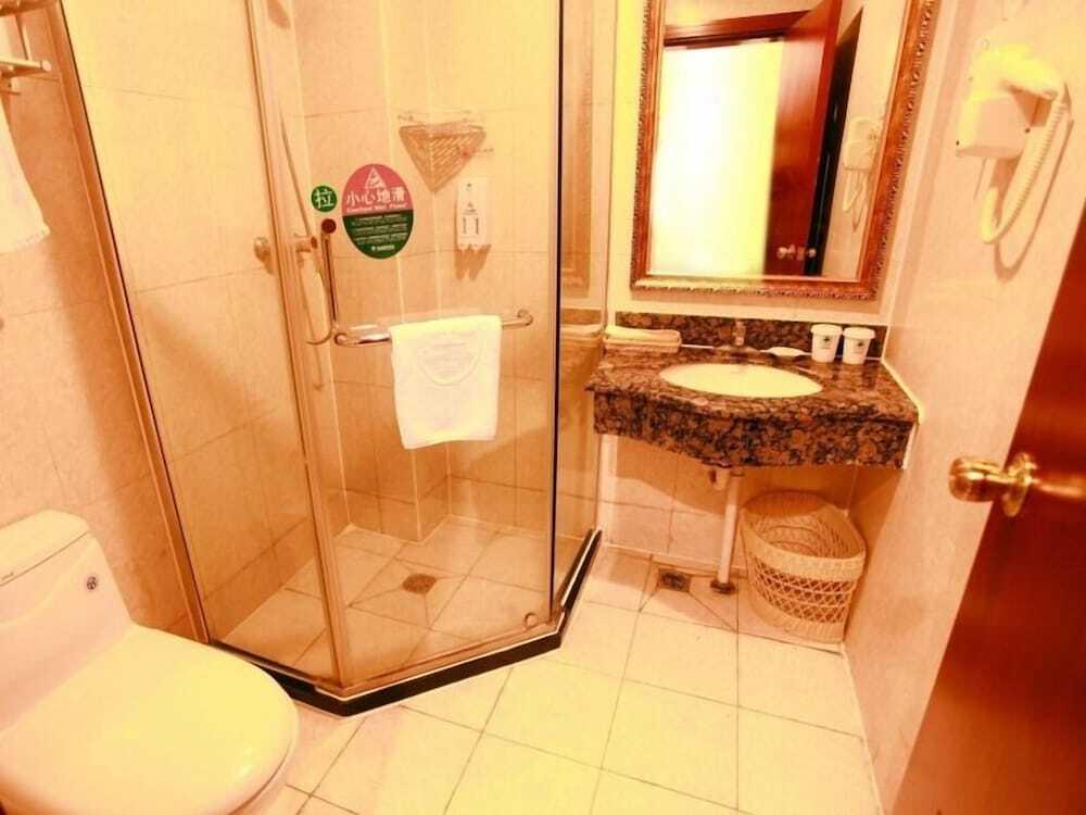 Цзинань: GreenTree Inn JiNan Bus Terminal Station Express Hotel