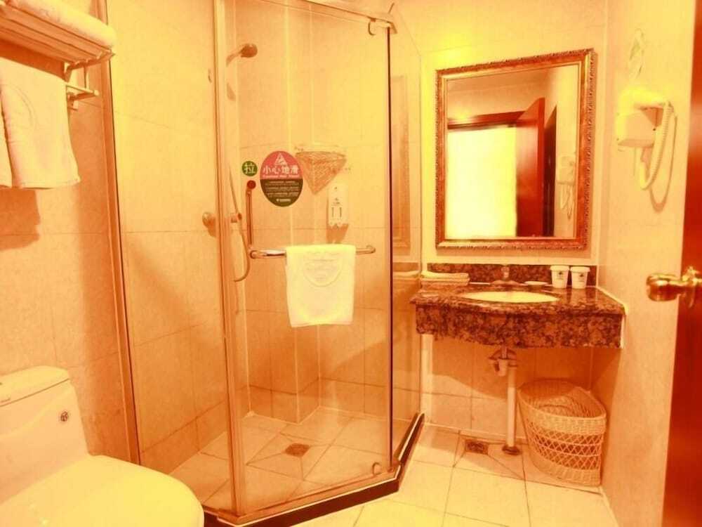 Цзинань: GreenTree Inn JiNan Bus Terminal Station Express Hotel