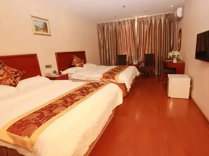 Цзинань: GreenTree Inn Shandong Jinan West Market Weiba Road Business Hotel