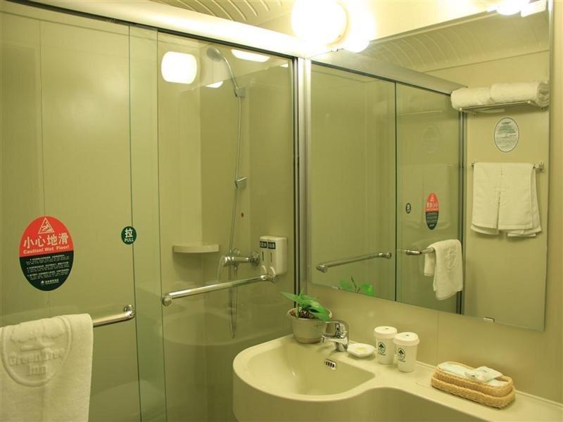Цзинань: GreenTree Inn Shandong Jinan West Market Weiba Road Business Hotel