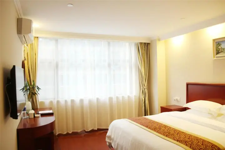 Суцянь: GreenTree Inn Suqian Suyu District Education Bureau Express Hotel