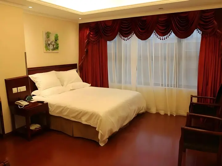 Хэфэй: GreenTree Inn HeFei Shushan District West Changjiang Road Fengle Building Express Hotel