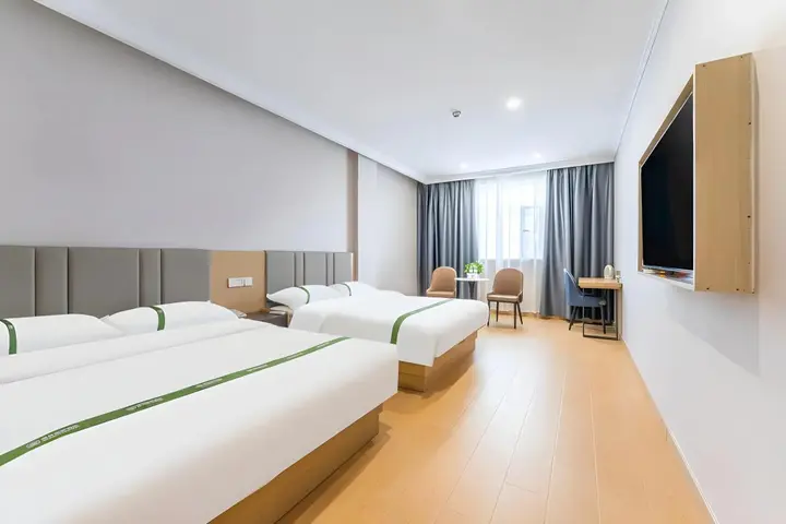 Циндао: GreenTree Inn Qingdao Development District SDUST Express Hotel