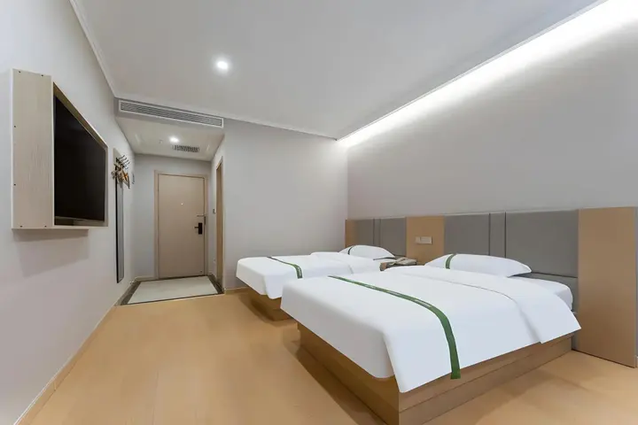 Циндао: GreenTree Inn Qingdao Development District SDUST Express Hotel