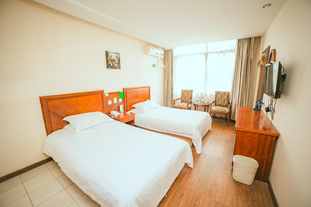 GreenTree Inn Yangzhou Slender West Lake Wencheng Attic Express Hotel — фото 1
