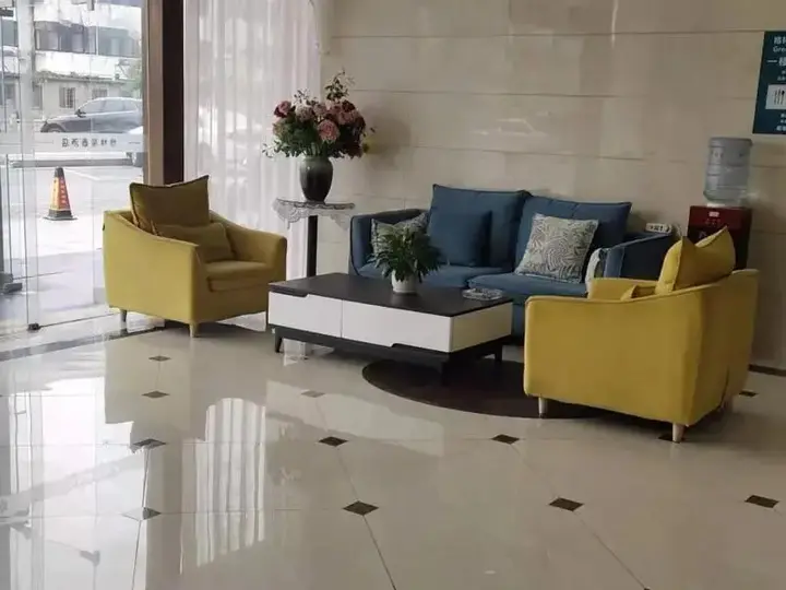 Яньчэн: GreenTree Inn Jiangsu Yancheng Jianhu East Huiwen Road Columbus Square Business Hotel