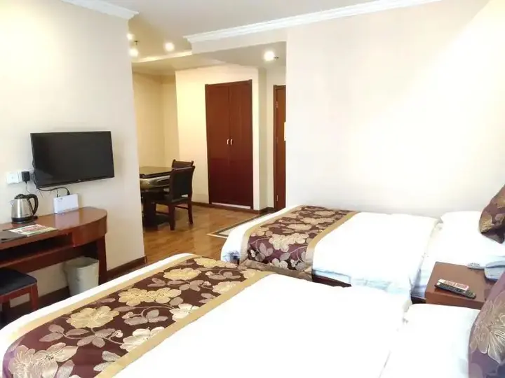 Яньчэн: GreenTree Inn Jiangsu Yancheng Jianhu East Huiwen Road Columbus Square Business Hotel