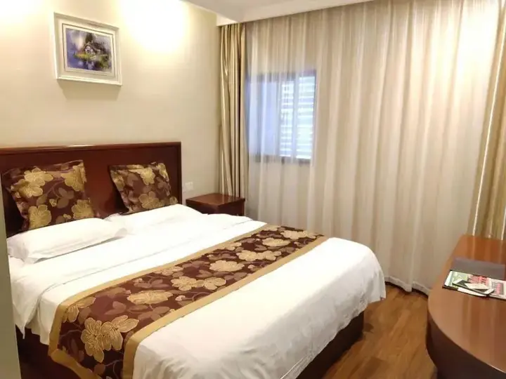 Яньчэн: GreenTree Inn Jiangsu Yancheng Jianhu East Huiwen Road Columbus Square Business Hotel