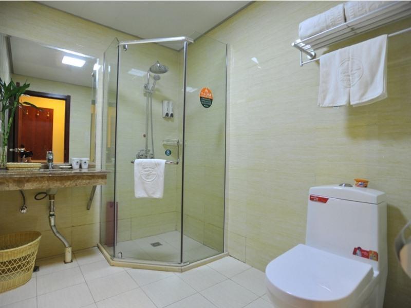 Яньчэн: GreenTree Inn Jiangsu Yancheng Jianhu East Huiwen Road Columbus Square Business Hotel