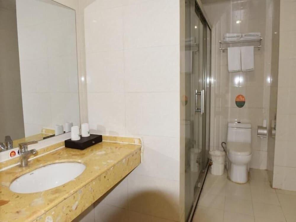Яньчэн: GreenTree Inn Yancheng Xiangshui Bus Station Express Hotel