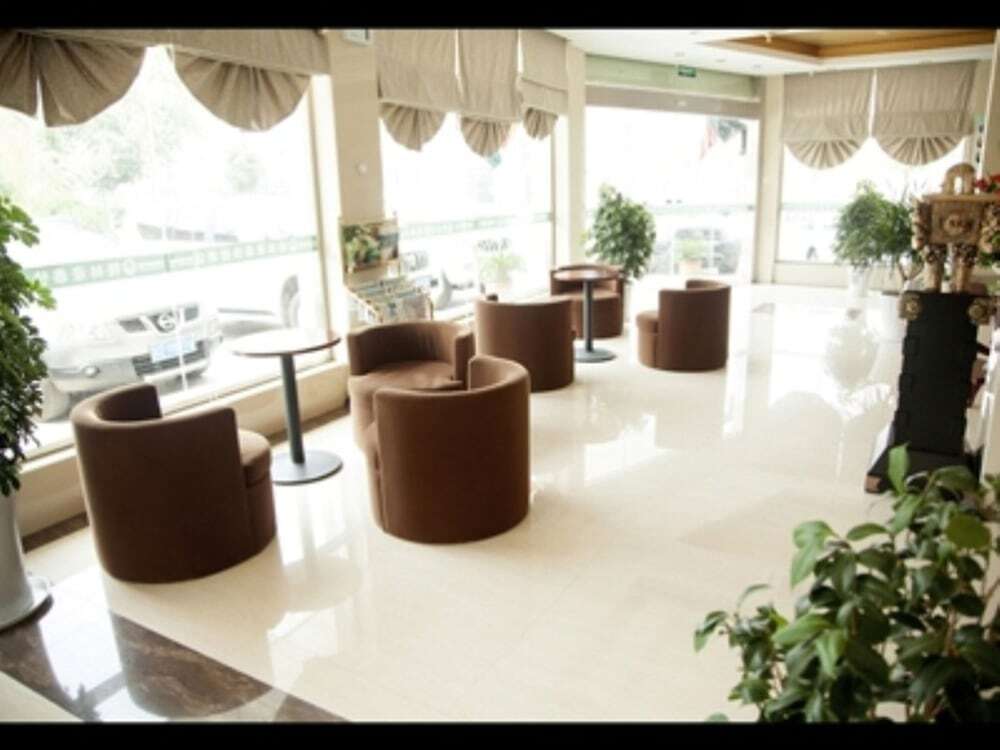 Ляньюньган: GreenTree Inn Jiangsu Lianyungang Guanyun Wenzhou Shangmaocheng Express Hotel