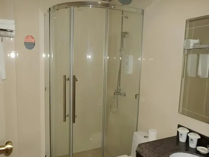 Ляньюньган: GreenTree Inn Jiangsu Lianyungang Guanyun Wenzhou Shangmaocheng Express Hotel