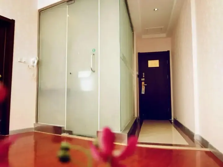 Ляньюньган: GreenTree Inn Jiangsu Lianyungang Ganyu Middle Yuhua Road Business Hotel