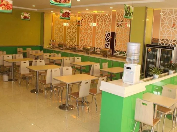 Ляньюньган: GreenTree Inn Liangyungang Donghai New Bus Station Express Hotel