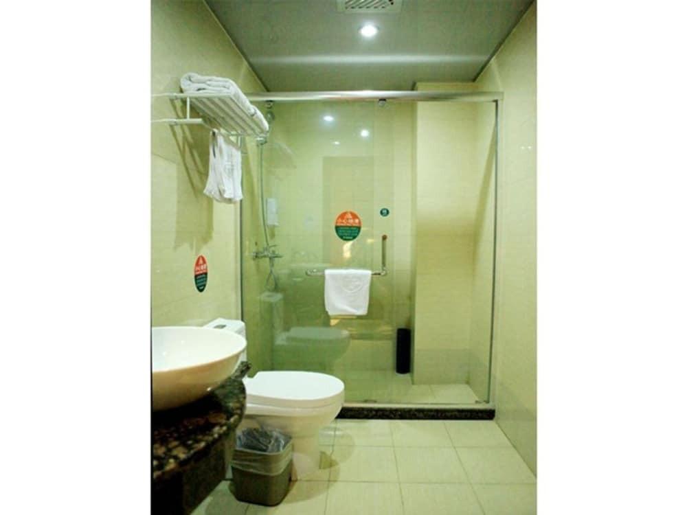 Хуайань: GreenTree Inn Huaian University Town Hotel