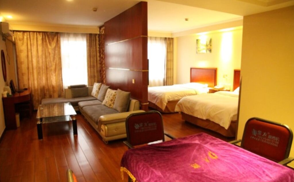 Хецзе: GreenTree Inn Shandong Heze No.1 Senior Middle School Business Hotel