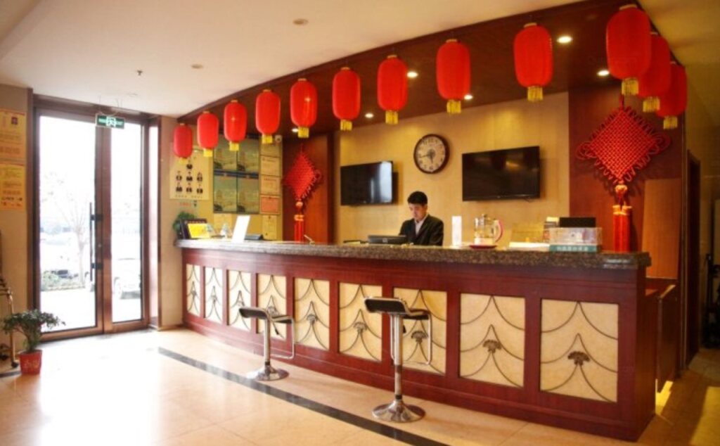 Хецзе: GreenTree Inn Shandong Heze No.1 Senior Middle School Business Hotel