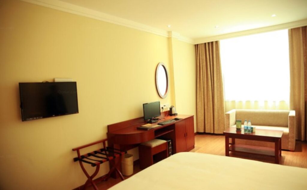Пуян: GreenTree Inn Puyang Jingkai Avenue Wuyi Road Business Hotel