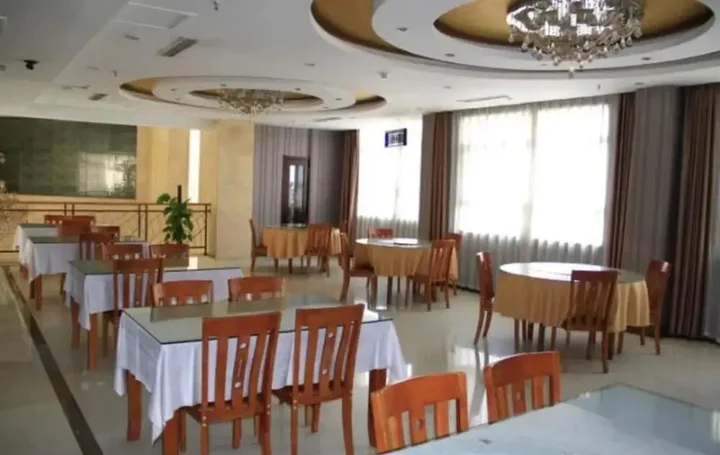 Хецзе: GreenTree Inn Heze Cao County Qinghe Road Business Hotel