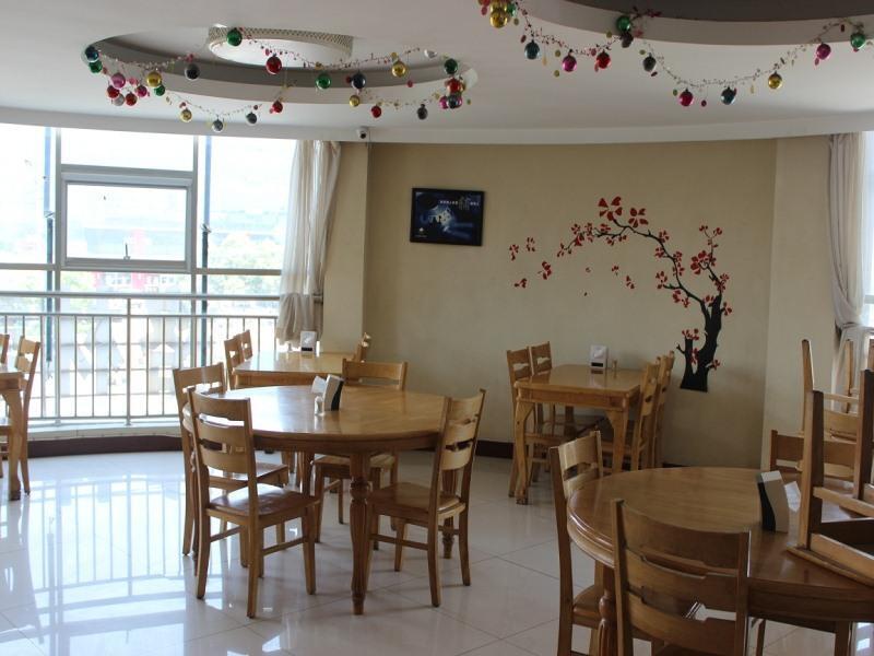 Линьи: Greentree Inn Linyi Lanshan District Bus Station E