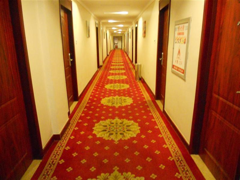 Линьи: Greentree Inn Linyi Lanshan District Bus Station E