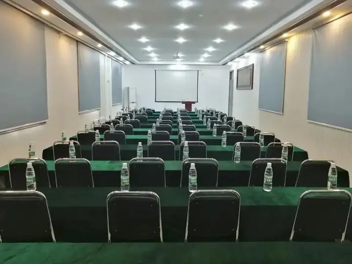Цзинин: GreenTree Inn Shandong Jining Zoucheng East Kuangjian Road Business Hotel