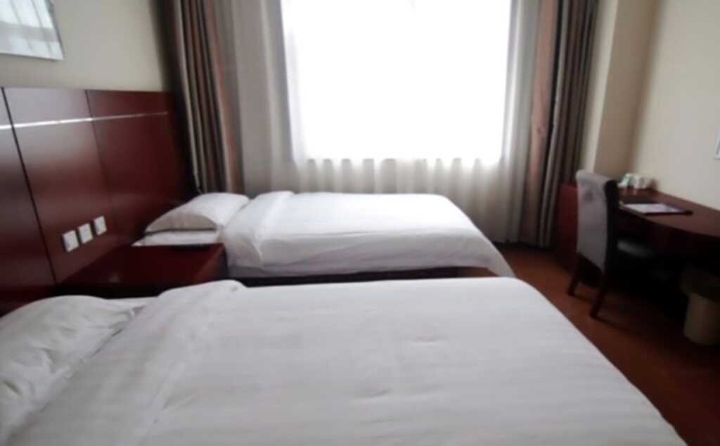GreenTree Inn DingZhou Railway Station Business Hotel — фото 5