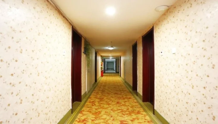 Таншань: GreenTree Inn Tangshan Haigang Development Zone Jingtang Harbor Express Hotel