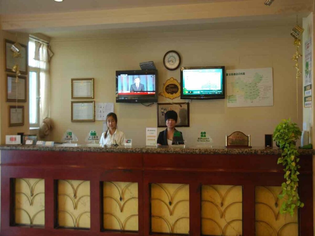 Чжанцзякоу: GreenTree Inn Zhangjiakou Bus Station Express Hotel