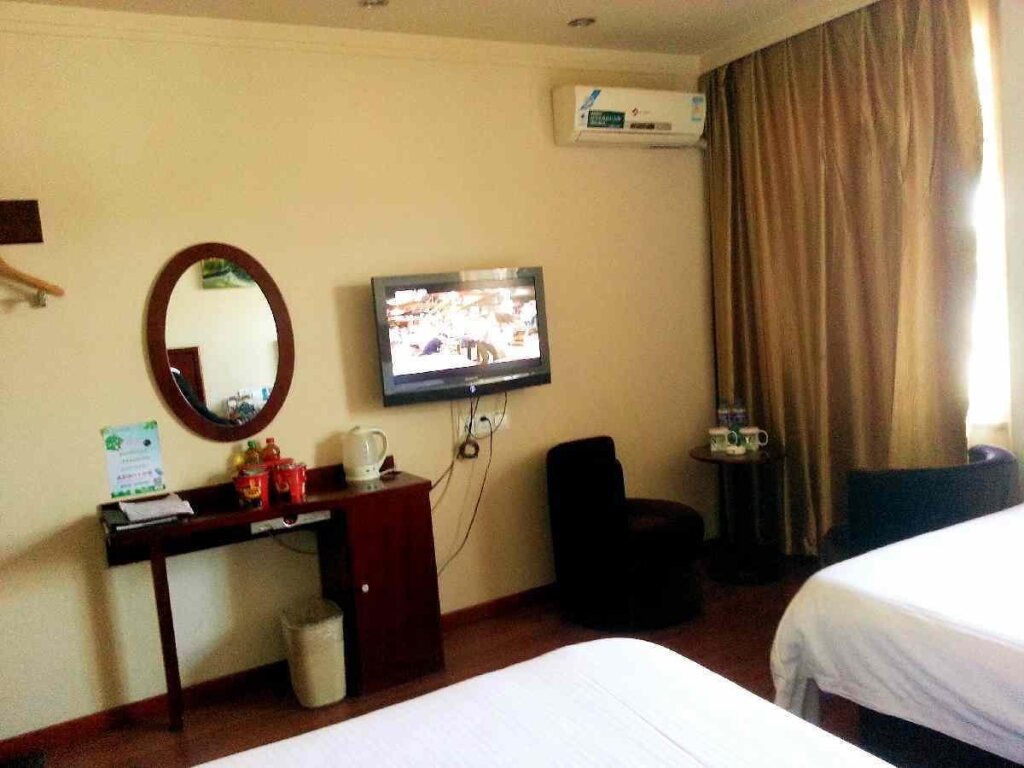 Чжанцзякоу: GreenTree Inn Zhangjiakou Bus Station Express Hotel