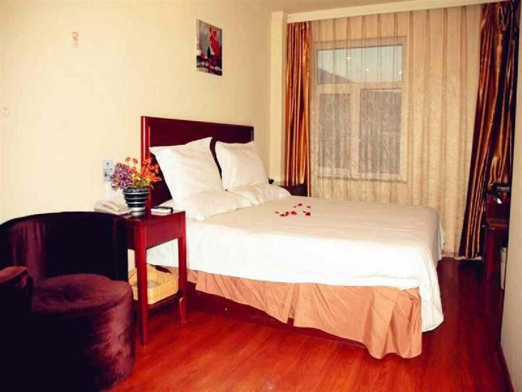 Чжанцзякоу: GreenTree Inn Zhangjiakou Bus Station Express Hotel