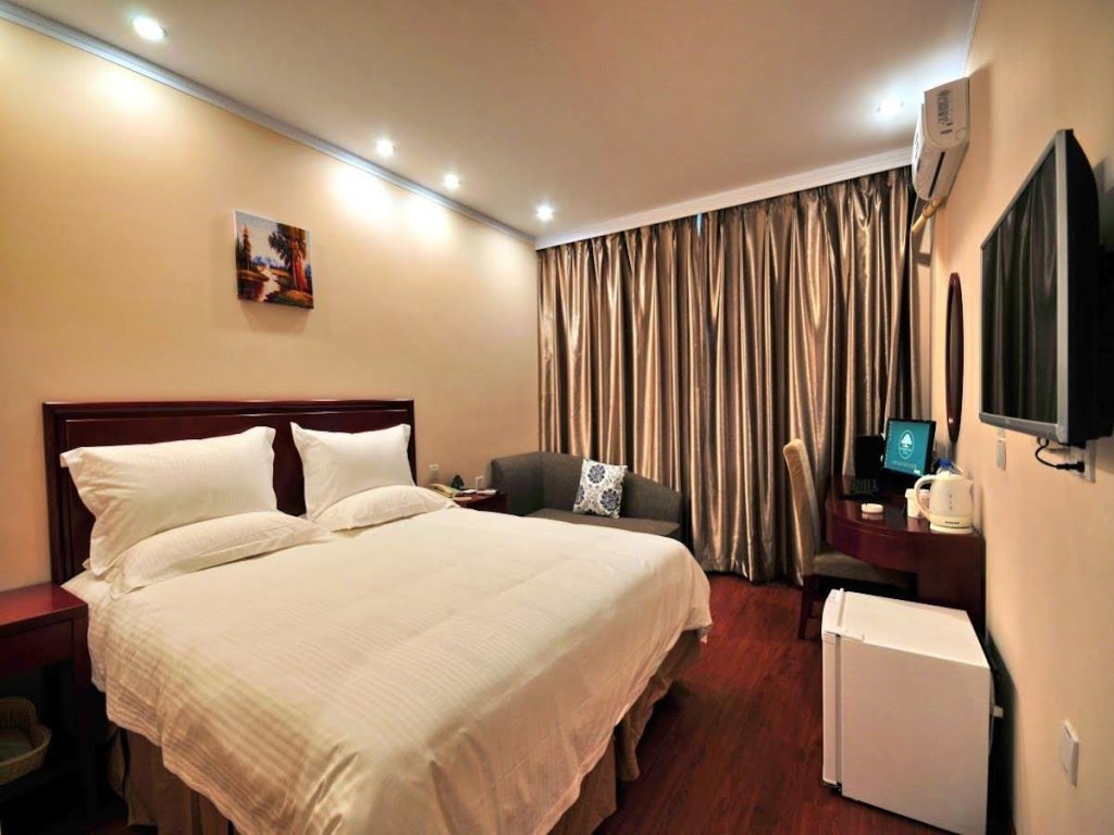 Чжанцзякоу: GreenTree Inn Zhangjiakou Jinding Ci’er Mountain Road Business Hotel