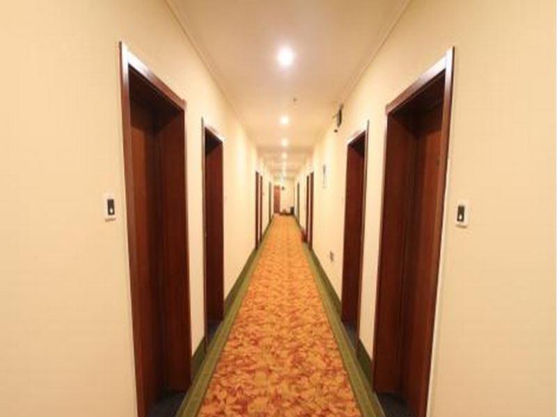 Лянфан: GreenTree Inn Langfang Sanhe South Yingbin Road Express Hotel