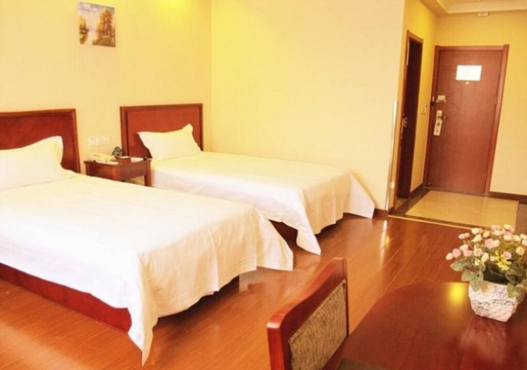 Лянфан: GreenTree Inn Langfang Sanhe South Yingbin Road Express Hotel