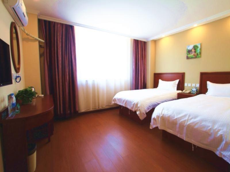 Лянфан: GreenTree Inn Langfang Sanhe South Yingbin Road Express Hotel