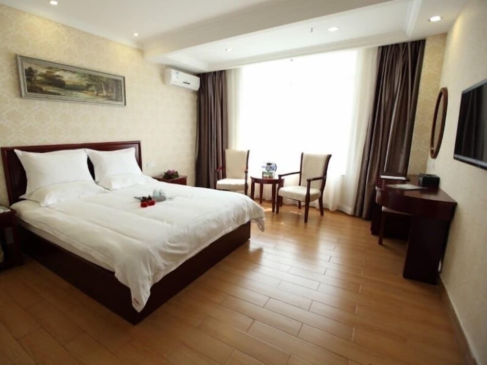 Хойчжоу: GreenTree Business Inn HuiZhou South Railway Station DanShui RenMin Road Business Hotel