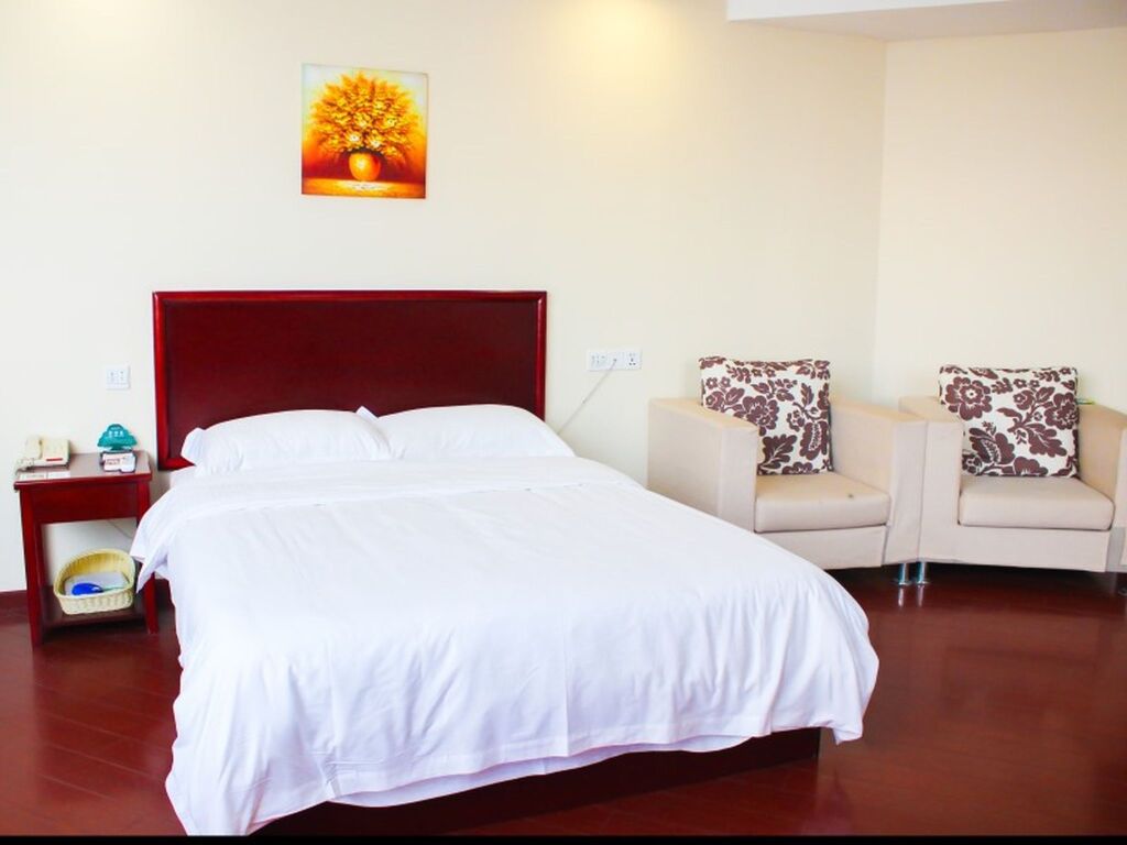 Янгиианг: GreenTree Inn Guangdong Yangjiang Xiping Road Bus Terminal Station Express Hotel