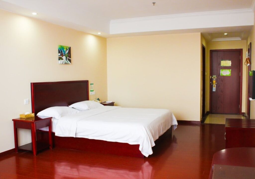 Янгиианг: GreenTree Inn Guangdong Yangjiang Xiping Road Bus Terminal Station Express Hotel