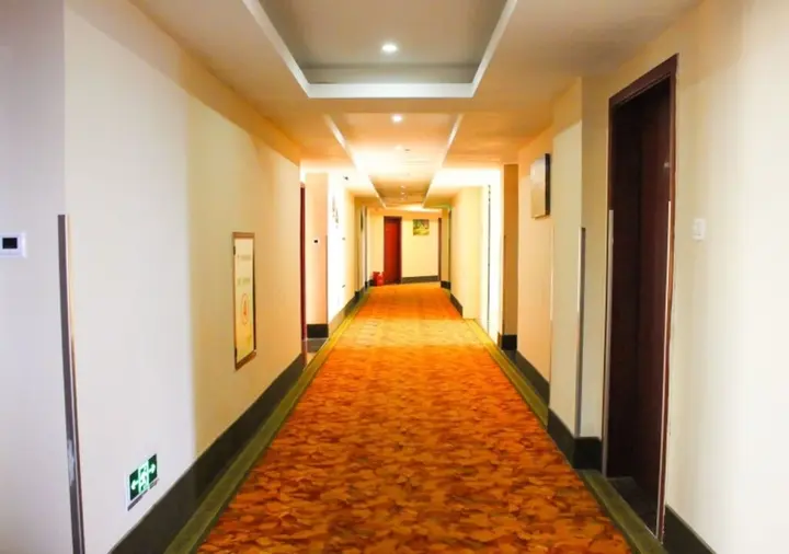 Янгиианг: GreenTree Inn Guangdong Yangjiang Xiping Road Bus Terminal Station Express Hotel