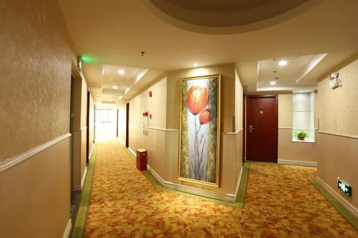 Цзеян: GreenTree Inn Jieyang North Linjiang Road Express Hotel