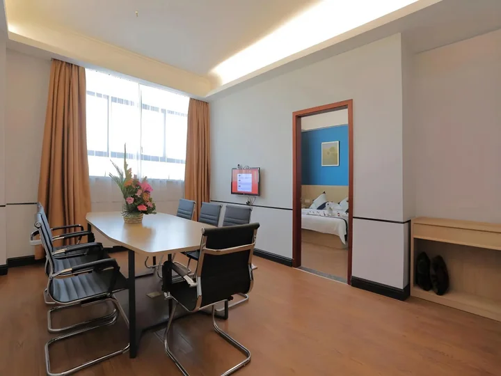 Цзеян: GreenTree Inn Jieyang North Linjiang Road Express Hotel