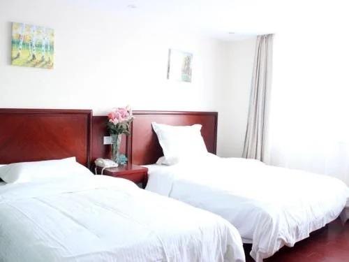 Яньань: GreenTree Inn Yan an Luochuan Fuqian Street Express Hotel