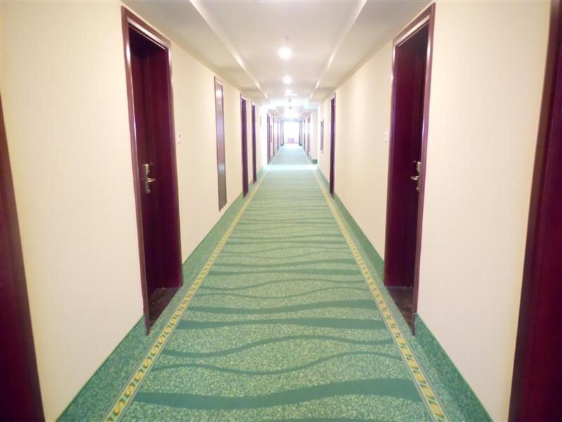 Яньань: GreenTree Inn Yan an Luochuan Fuqian Street Express Hotel