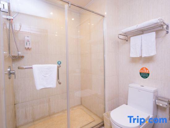 Уху: GreenTree Inn Anhui Wuhu Zhongshan Road Pedestrian Street Express Hotel