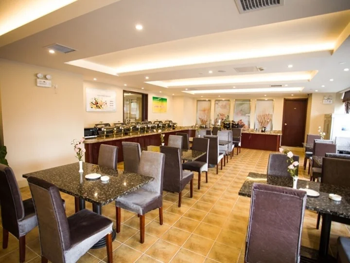 Уху: GreenTree Inn Anhui Wuhu Zhongshan Road Pedestrian Street Express Hotel