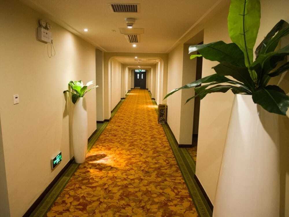 Уху: GreenTree Inn Anhui Wuhu Zhongshan Road Pedestrian Street Express Hotel