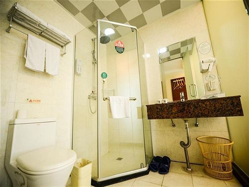 Уху: Greentree Inn Wuhu Binjiang Shimao Express Hotel