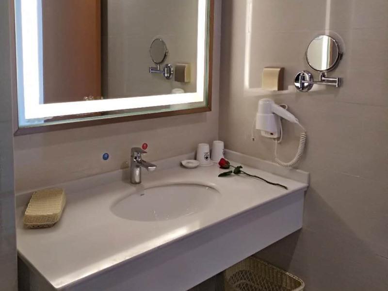 Аньцин: Greentree Inn Anqing Yuexixian Wenquan Branch