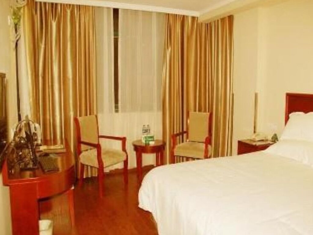 Луань: GreenTree Inn Anhui Luan Shouxian Dinghu Avenue Express Hotel